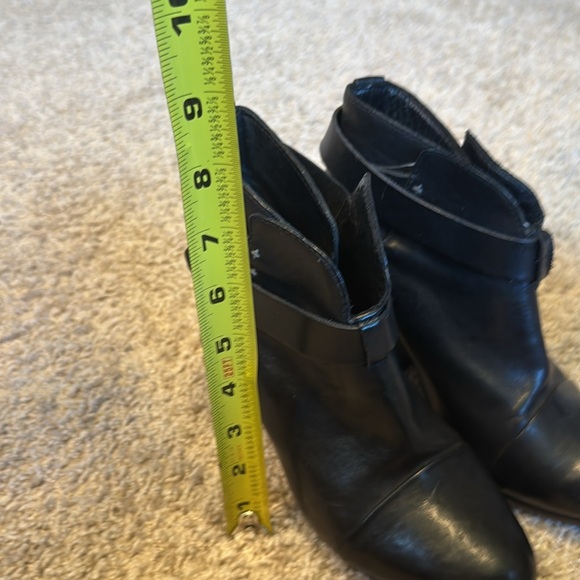 Great condition! Rag and Bone Harrow Booties in Black Leather - Picture 6 of 13